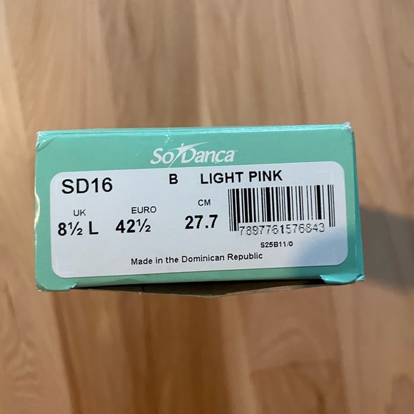SoDanca canvas split sole ballet shoe light pink 8 1/2 - Picture 5 of 6
